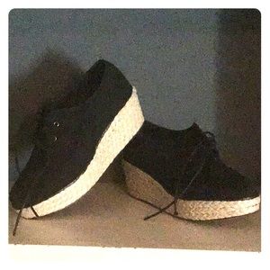Black wedge shoes